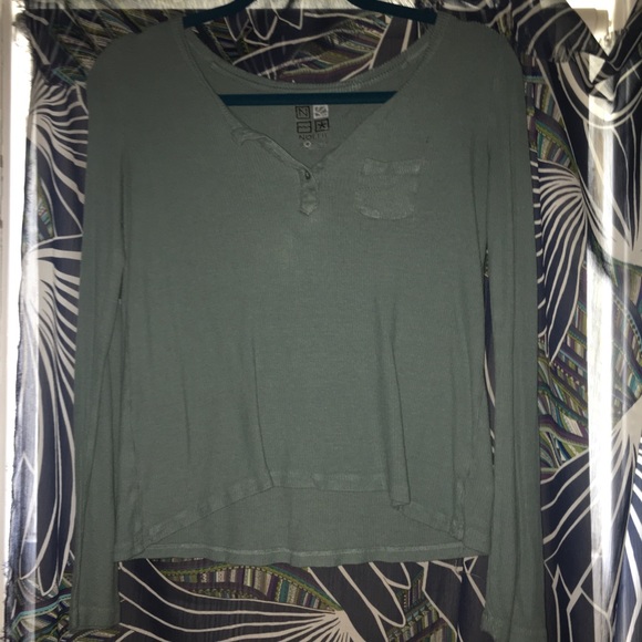 cute and comfy light sweater - Picture 1 of 6